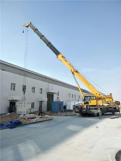 迭部县“超载就喊停”—— 吊车的 “重量保镖” 技术